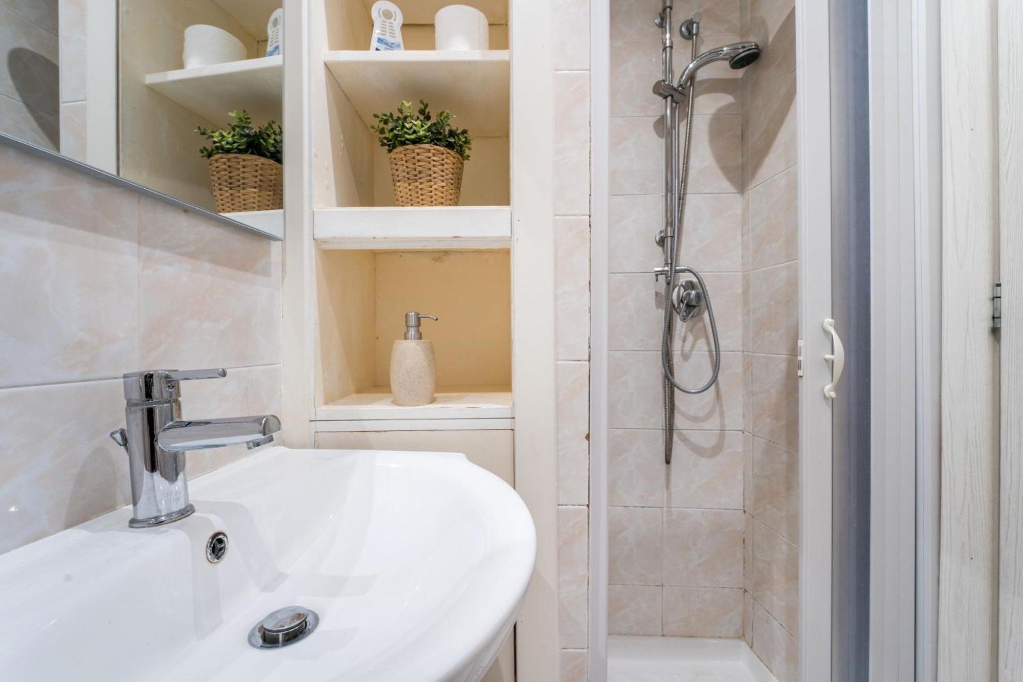 Fl Apartments Il Piccolo Borgo Di Trastevere Rom Exterior foto
